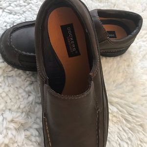 SOLD. Dockers Casual Shoes